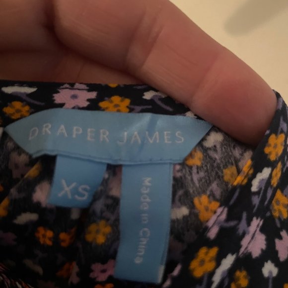 Draper James Floral Shift Dress – Tie Neck, Flounce Hem, Size XS - Picture 4 of 5